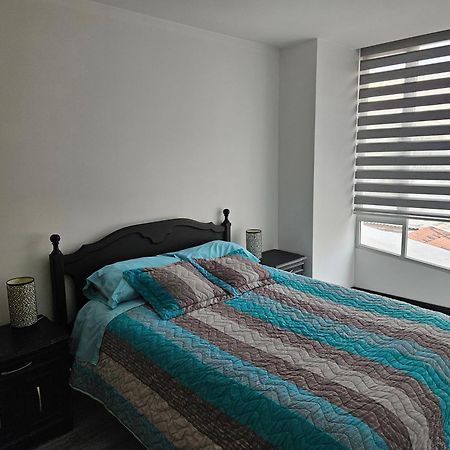 Hermoso departamento, céntrico y tranquilo Quito Exterior foto
