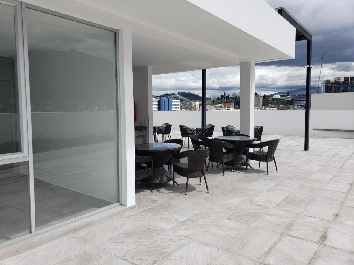 Hermoso departamento, céntrico y tranquilo Quito Exterior foto